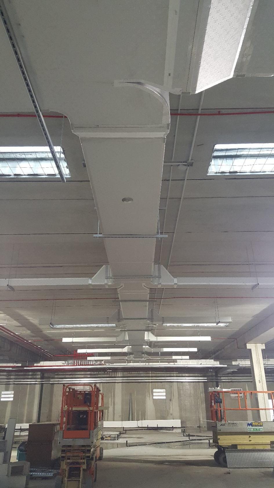 Canal principal de ventilație suspendat