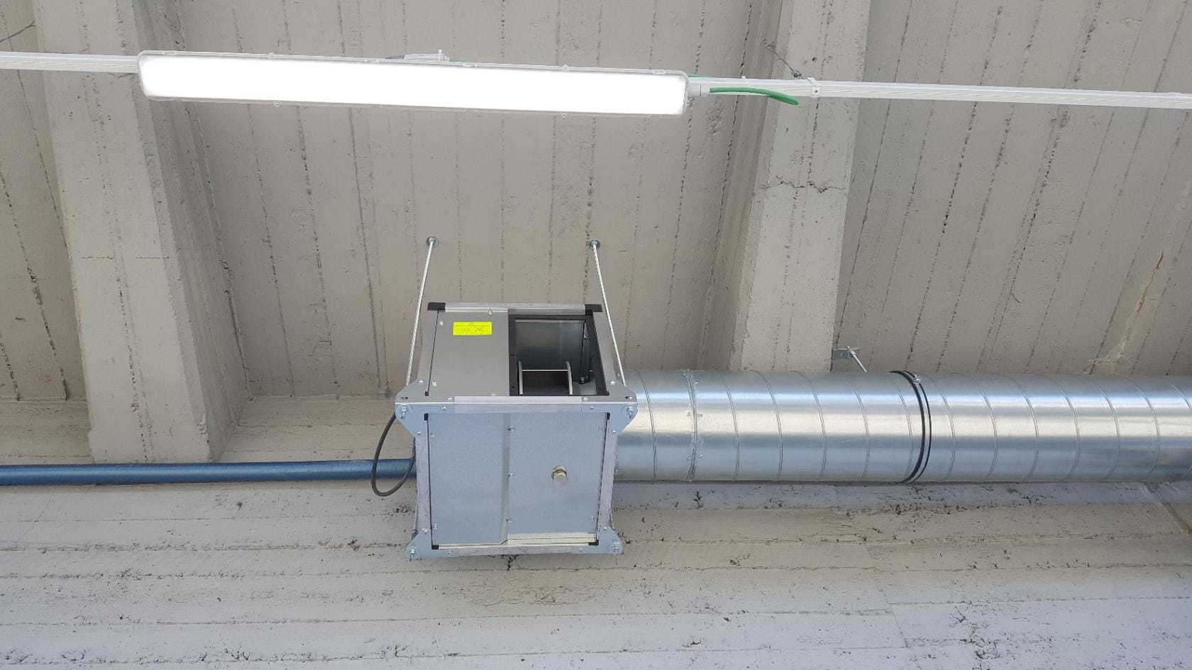 Ventilator inline cu tubulatură circulară